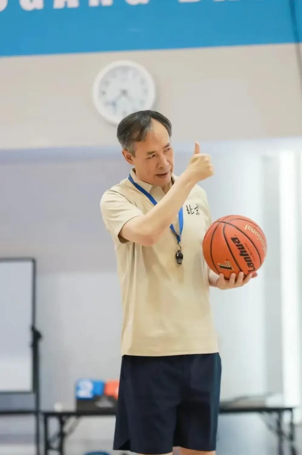 名帅团队说!NBA指导教练团举行国际篮球交流 名帅团队说!NBA指导教练团举行国际篮球交流